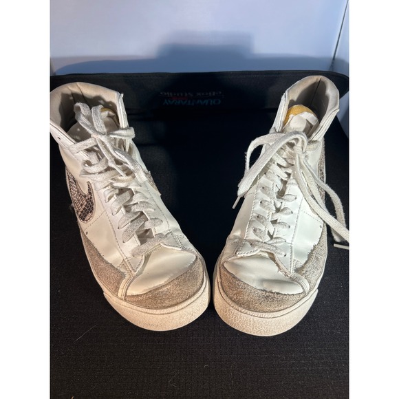 Nike Blazer Mid '77 Vintage White Snakeskin Sneakers Classic High Top Shoes - Picture 2 of 5